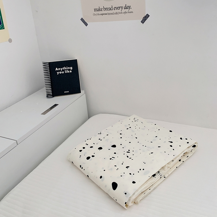 91家纺网 家纺一手货源 找家纺 柚可家居 2024新款活性印花黑白系列单被套2 墨点