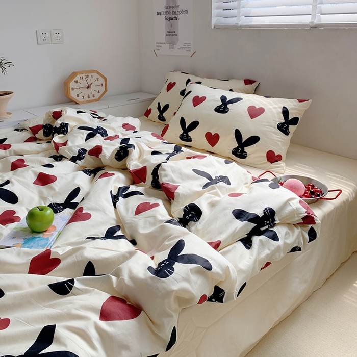 91家纺网 家纺一手货源 找家纺 柚可家居 2024新款活性印花黑白系列单被套2 苹果蓝猫