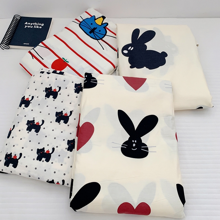 91家纺网 家纺一手货源 找家纺 柚可家居 2024新款活性印花黑白系列单被套2 苹果蓝猫