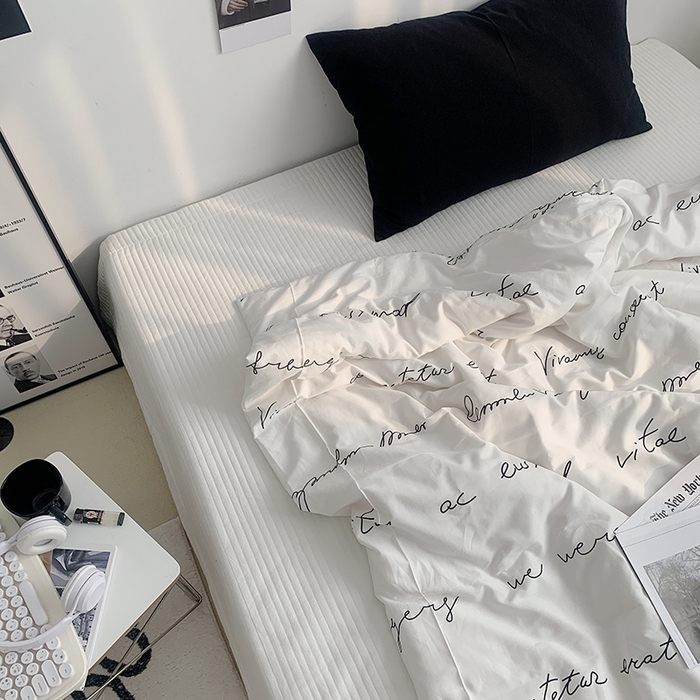 91家纺网 家纺一手货源 找家纺 柚可家居 2024新款40支全棉斜纹活性印花单被套 英文信单被套