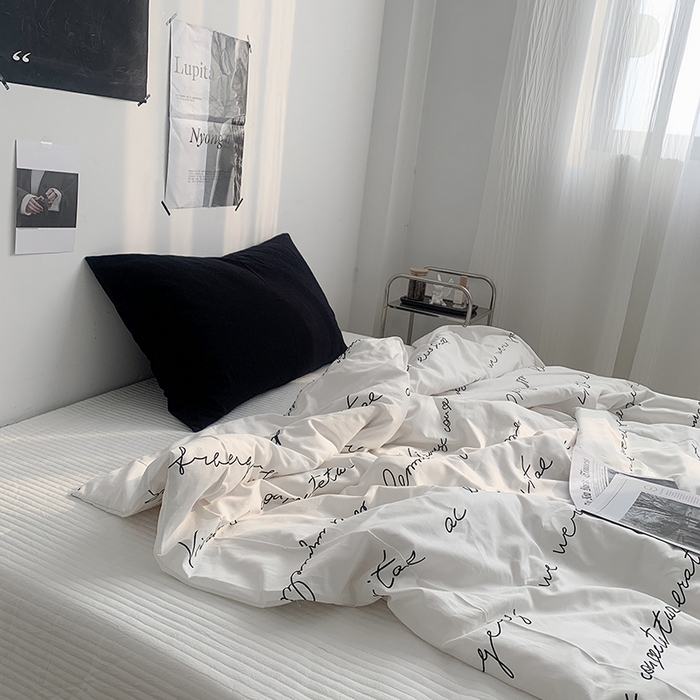 91家纺网 家纺一手货源 找家纺 柚可家居 2024新款40支全棉斜纹活性印花单被套 英文信单被套