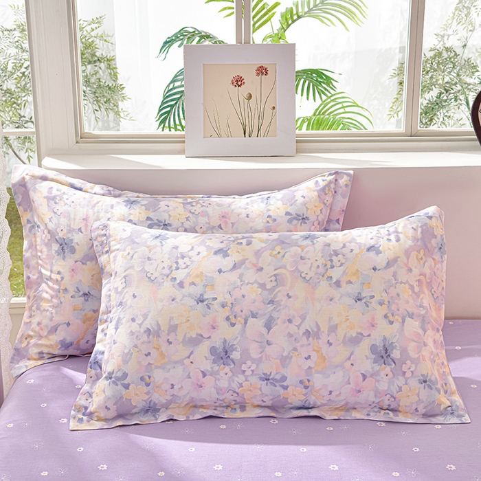 91家纺网 家纺一手货源 找家纺 绘萱家居 2025新款100%全棉床裙款斜纹印花四件套 紫色浪漫