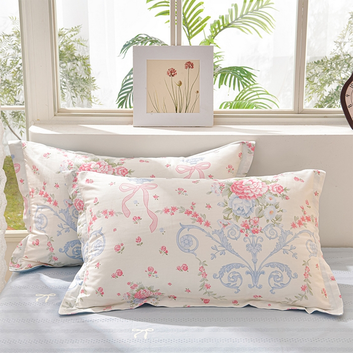 91家纺网 家纺一手货源 找家纺 绘萱家居 2025新款100%全棉床裙款斜纹印花四件套 优雅恋人