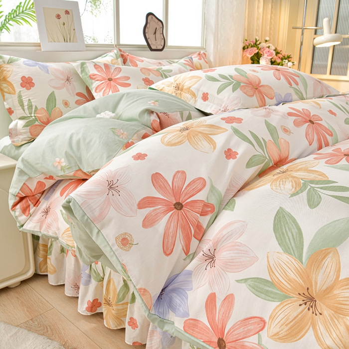 91家纺网 家纺一手货源 找家纺 绘萱家居 2025新款100%全棉床裙款斜纹印花四件套 温情初夏