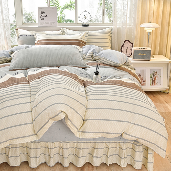 91家纺网 家纺一手货源 找家纺 绘萱家居 2025新款100%全棉床裙款斜纹印花四件套 素条