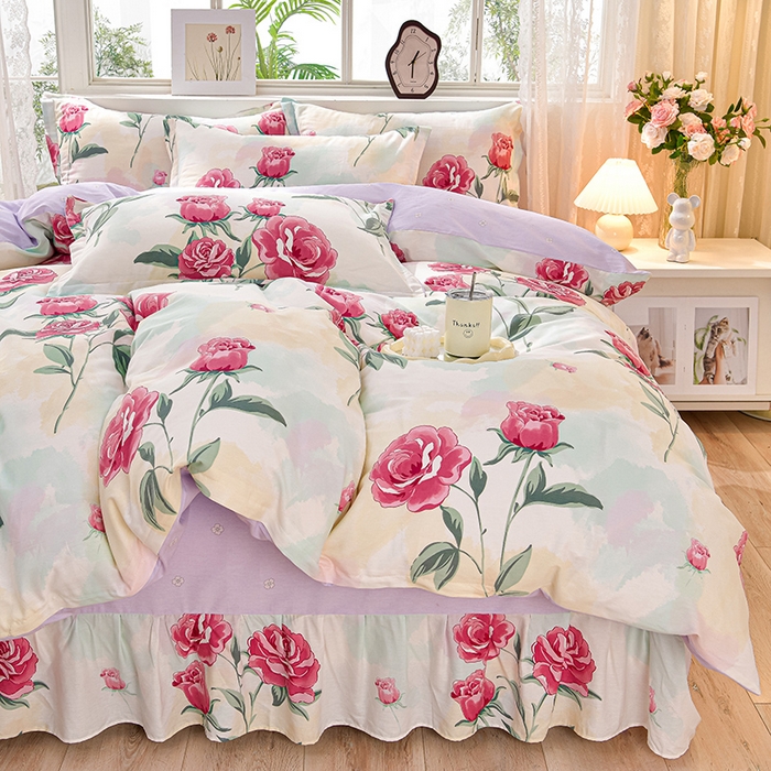 91家纺网 家纺一手货源 找家纺 绘萱家居 2025新款100%全棉床裙款斜纹印花四件套 三生三世