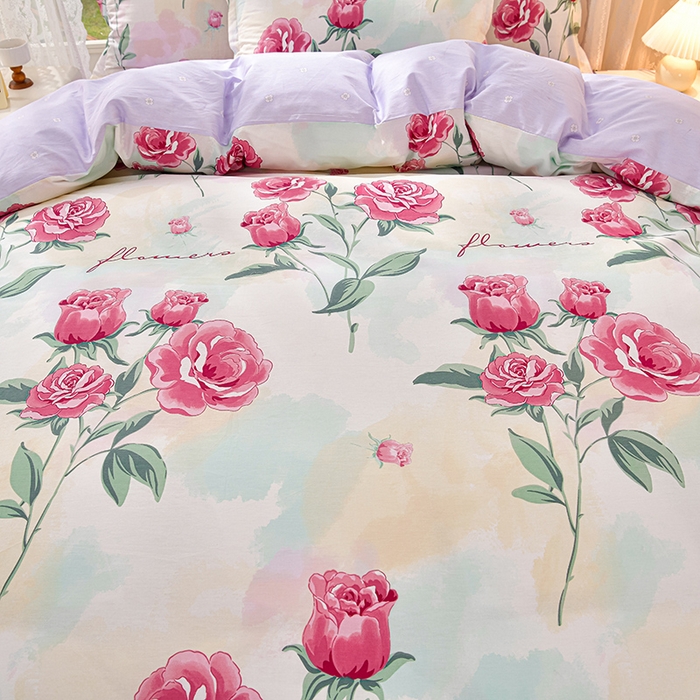 91家纺网 家纺一手货源 找家纺 绘萱家居 2025新款100%全棉床裙款斜纹印花四件套 三生三世