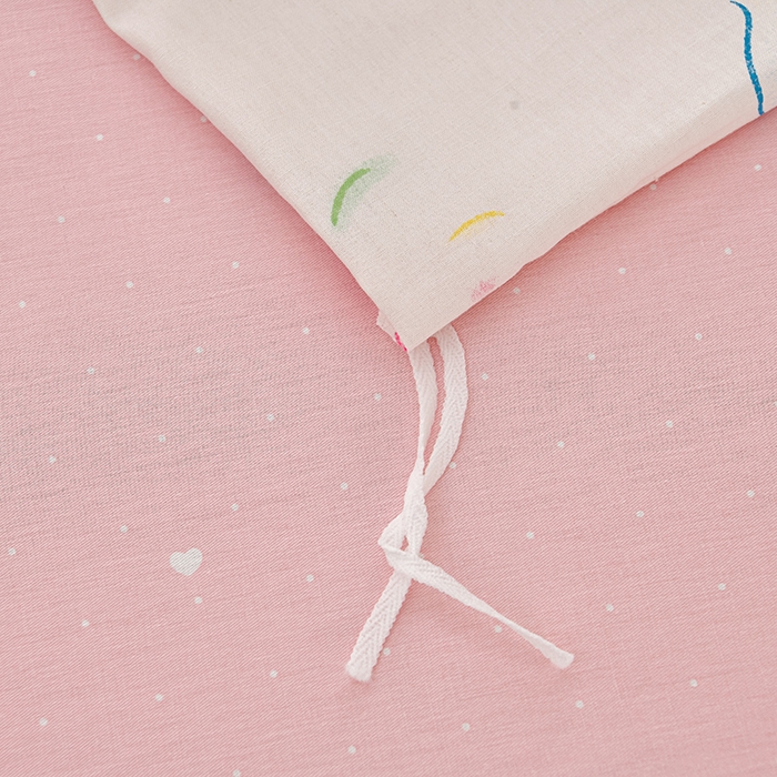 91家纺网 家纺一手货源 找家纺 绘萱家居 2025新款100%全棉床裙款斜纹印花四件套 轻舞飞扬