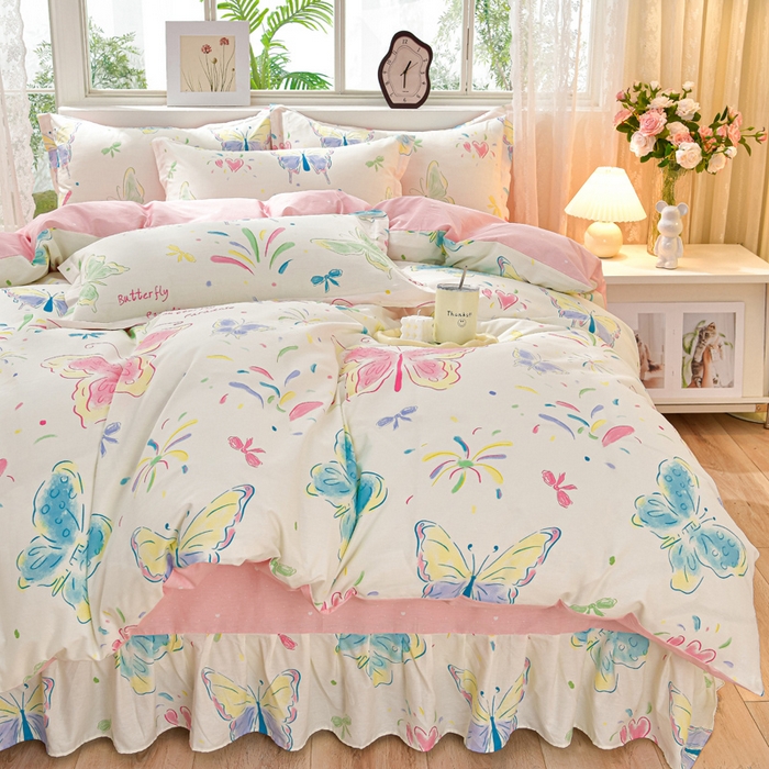 91家纺网 家纺一手货源 找家纺 绘萱家居 2025新款100%全棉床裙款斜纹印花四件套 轻舞飞扬