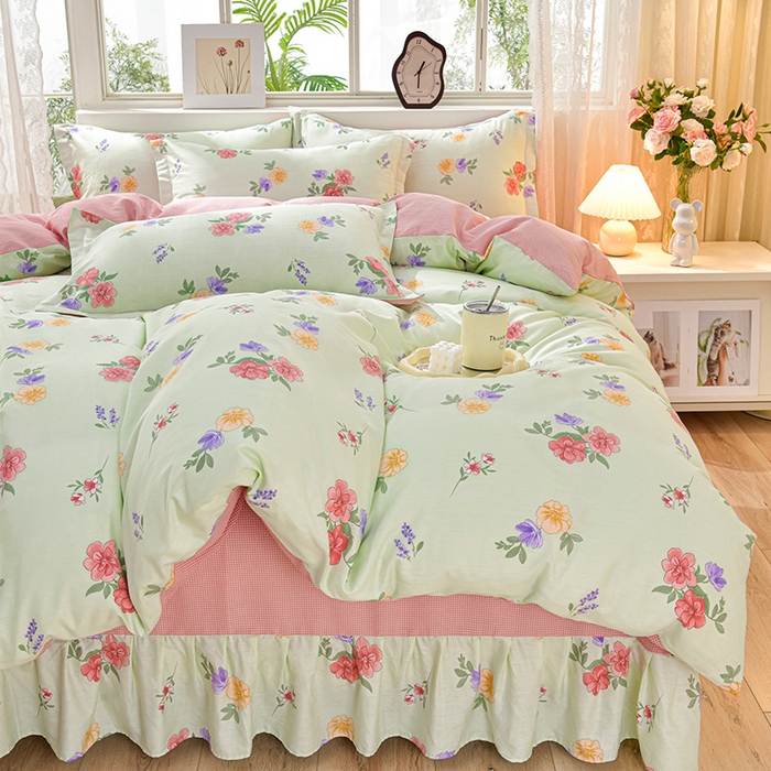 91家纺网 家纺一手货源 找家纺 绘萱家居 2025新款100%全棉床裙款斜纹印花四件套 千姿百媚