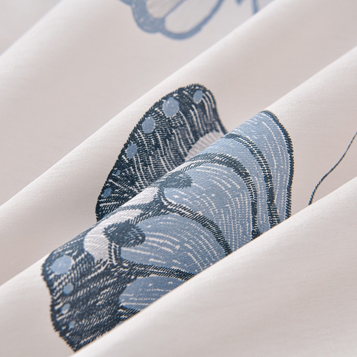 91家纺网 家纺一手货源 找家纺 绘萱家居 2025新款100%全棉床裙款斜纹印花四件套 翩翩蝴蝶