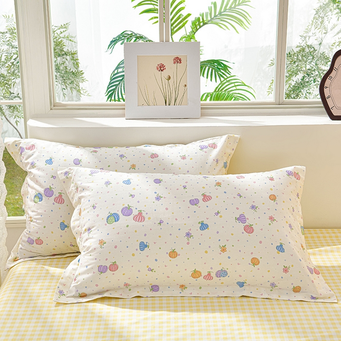 91家纺网 家纺一手货源 找家纺 绘萱家居 2025新款100%全棉床裙款斜纹印花四件套 南瓜派对