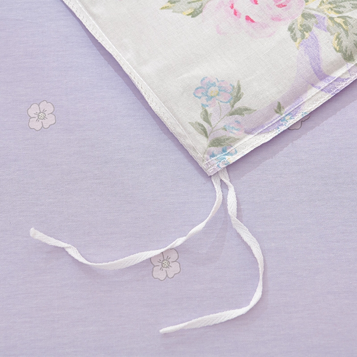 91家纺网 家纺一手货源 找家纺 绘萱家居 2025新款100%全棉床裙款斜纹印花四件套 沐雅之风