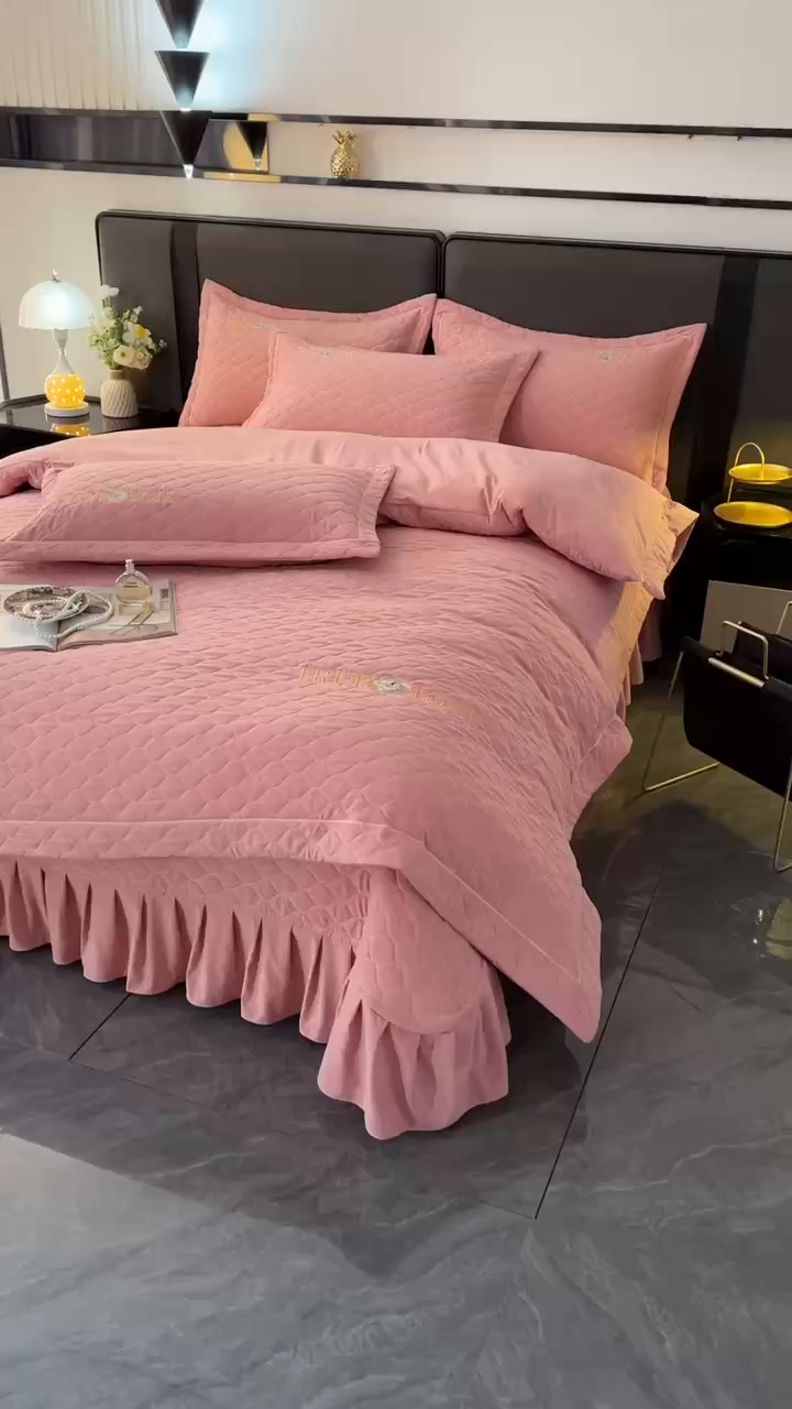 91家纺网 家纺一手货源 找家纺 （总）代芙家纺 2025新款锦棉床盖四件套-压线款