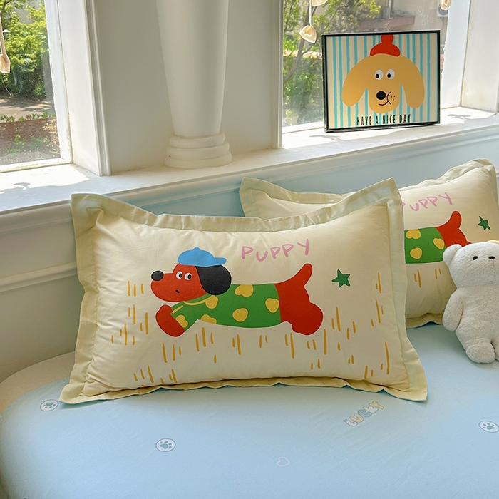 91家纺网 家纺一手货源 找家纺 浩诚 2025新款原创专版设计亲肤全棉纯棉印花四件套--有作品登记证书 腊肠小狗