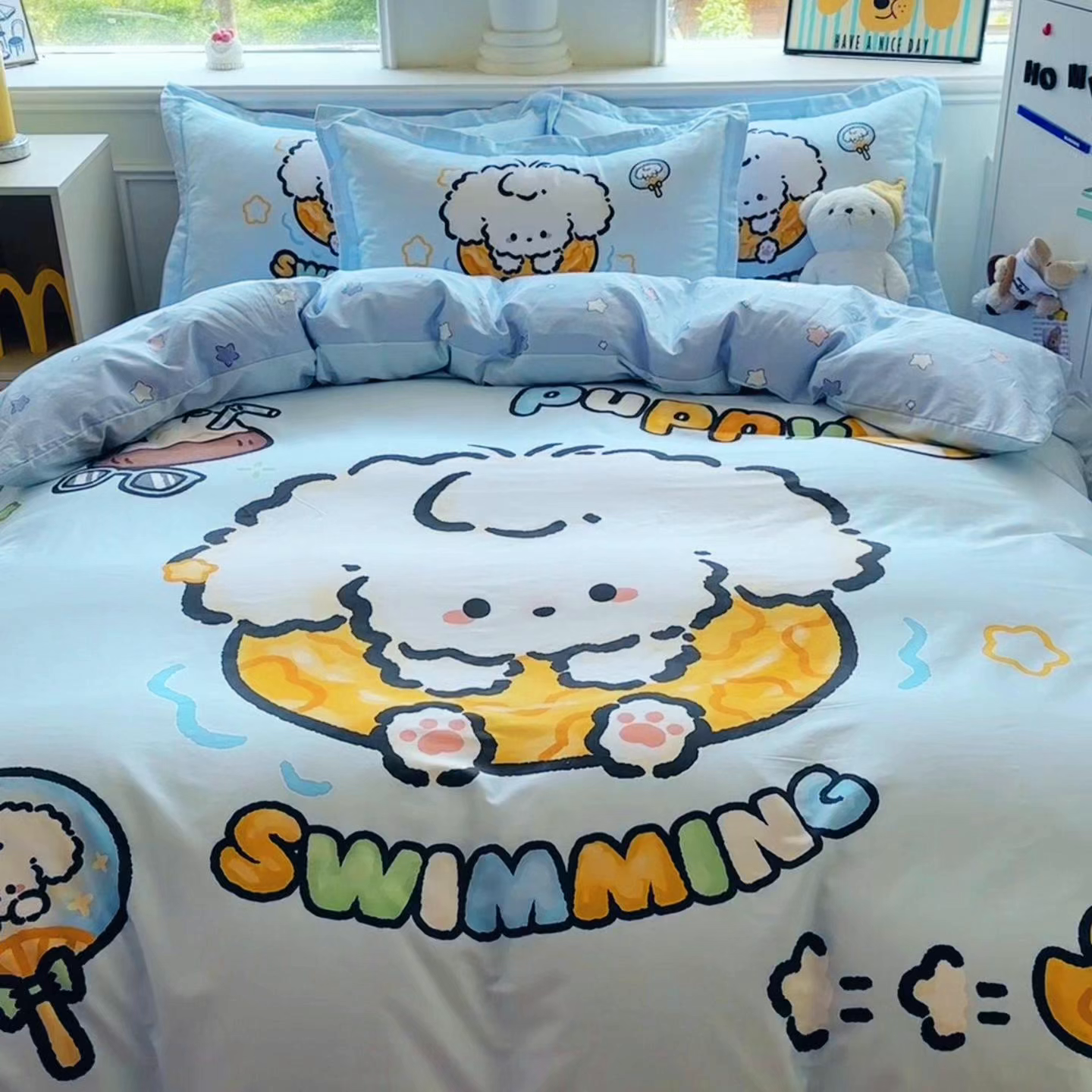 91家纺网 家纺一手货源 找家纺 浩诚 2025新款原创专版设计亲肤全棉纯棉印花四件套--有作品登记证书 泳圈小狗