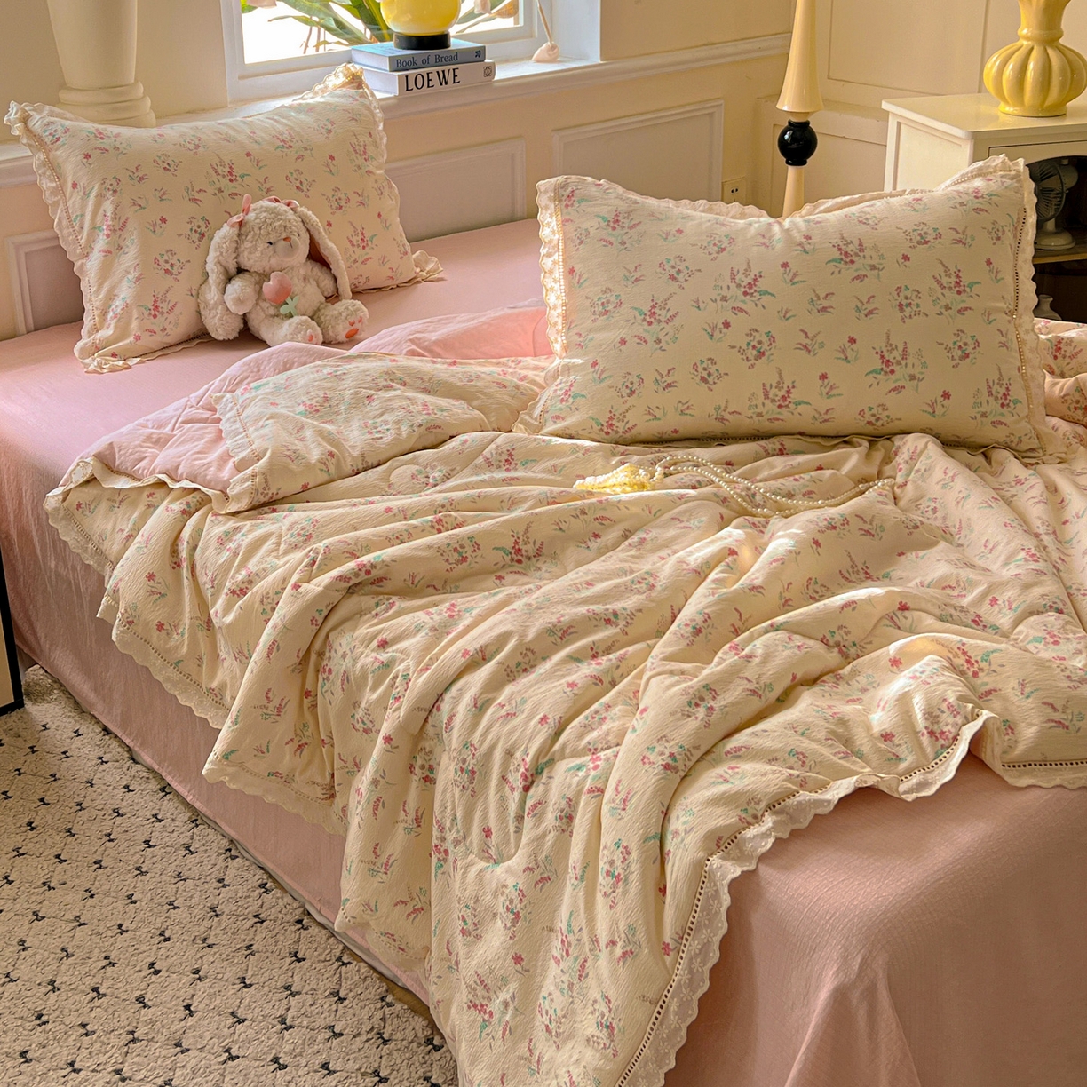 91家纺网 家纺一手货源 找家纺 （总）繁花家居 2025新款云感棉镂空花边夏被四件套