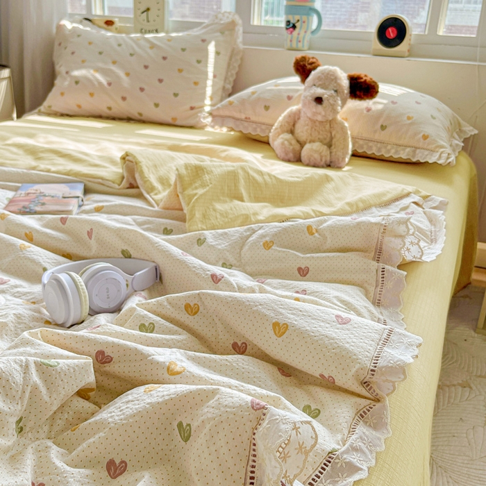 91家纺网 家纺一手货源 找家纺 繁花家居 2025新款云感棉镂空花边夏被四件套 镂空花边-心动