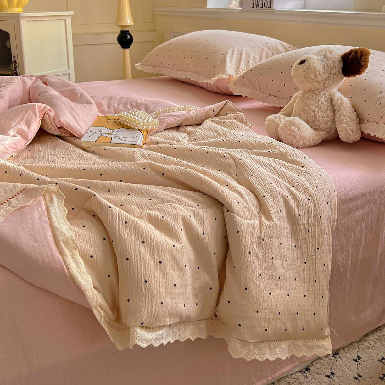 91家纺网 家纺一手货源 找家纺 繁花家居 2025新款云感棉镂空花边夏被四件套 漏空花边-初恋