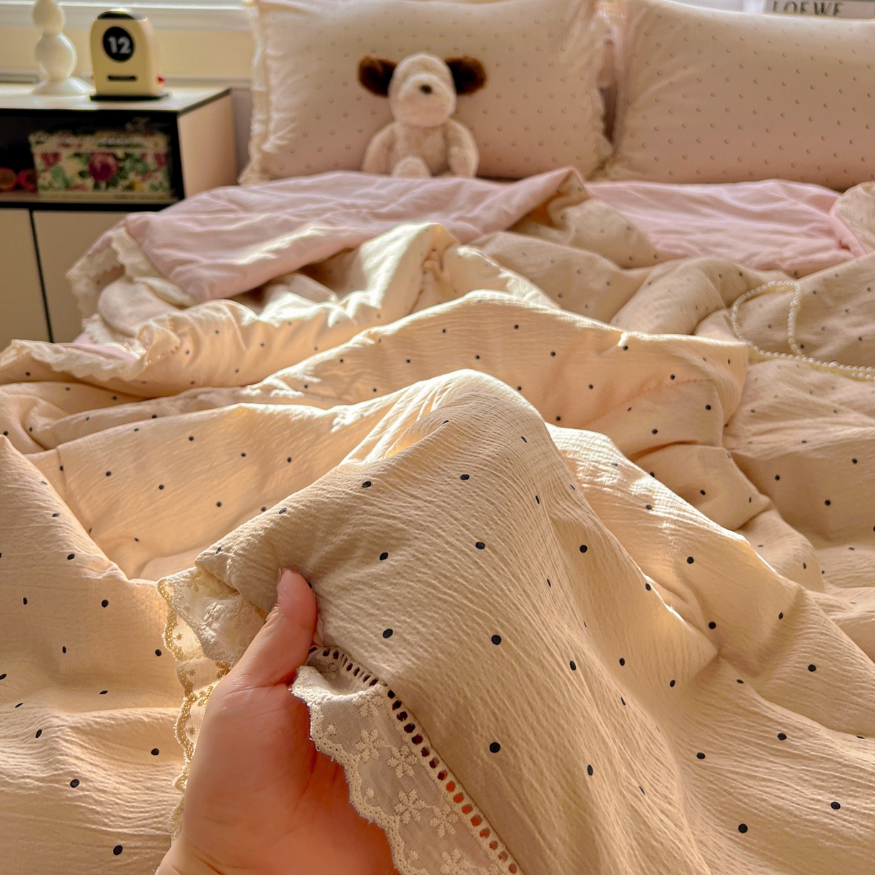 91家纺网 家纺一手货源 找家纺 繁花家居 2025新款云感棉镂空花边夏被四件套 漏空花边-初恋