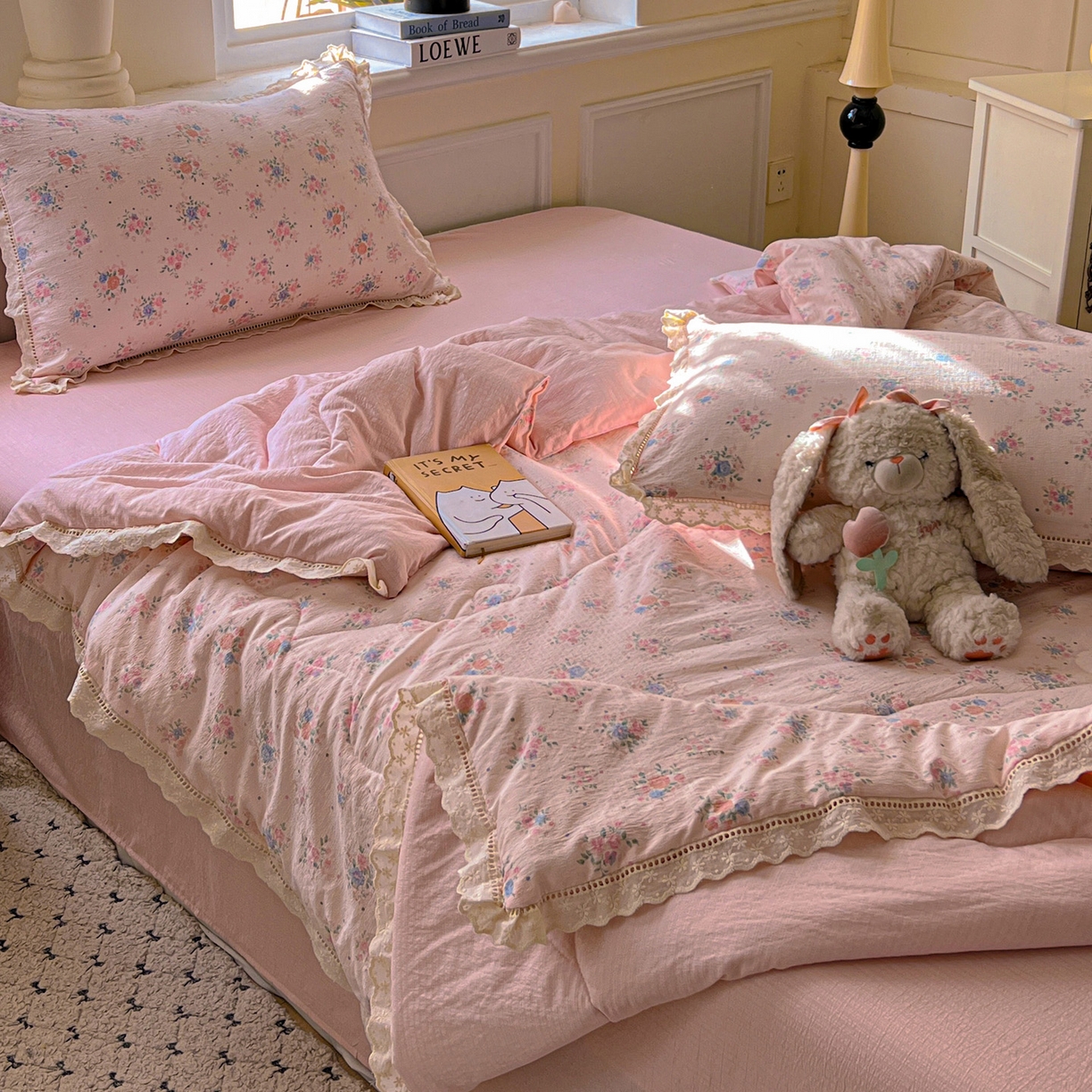 91家纺网 家纺一手货源 找家纺 繁花家居 2025新款云感棉镂空花边夏被四件套 镂空花边-韵味