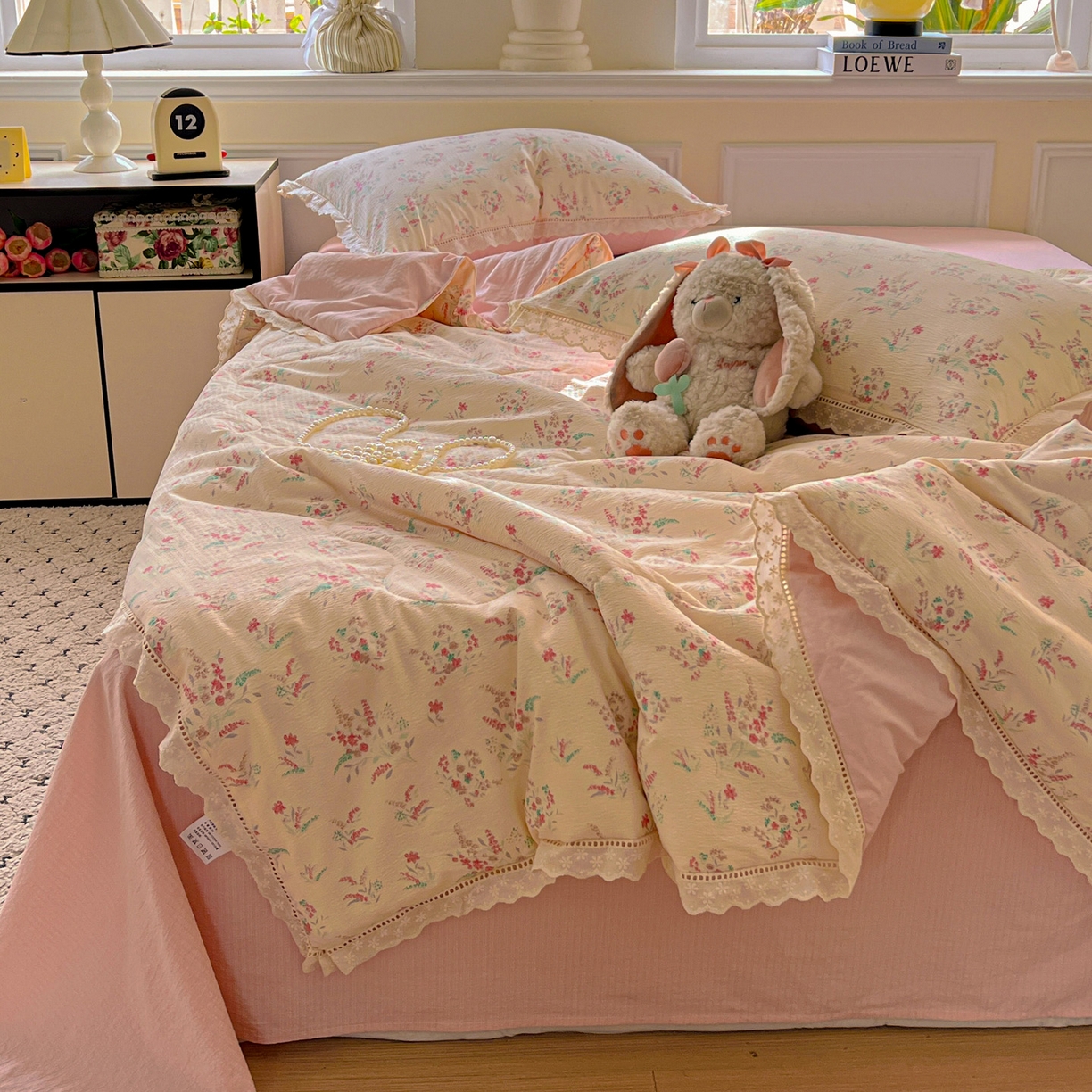 91家纺网 家纺一手货源 找家纺 （总）繁花家居 2025新款云感棉镂空花边夏被四件套