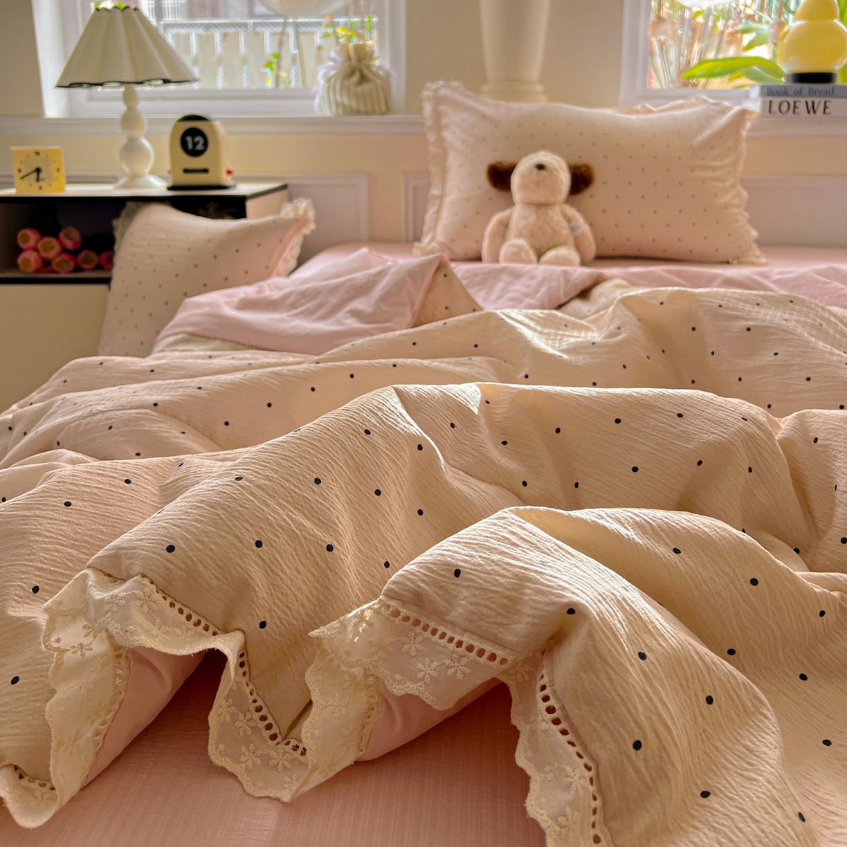 91家纺网 家纺一手货源 找家纺 繁花家居 2025新款云感棉镂空花边夏被四件套 漏空花边-初恋