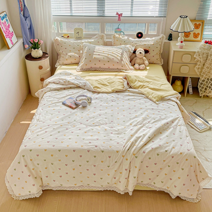 91家纺网 家纺一手货源 找家纺 繁花家居 2025新款云感棉镂空花边夏被四件套 镂空花边-心动