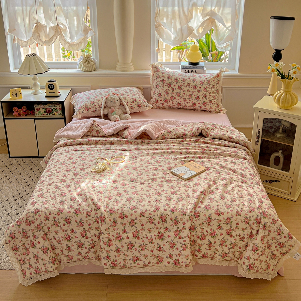 91家纺网 家纺一手货源 找家纺 繁花家居 2025新款云感棉镂空花边夏被四件套 镂空花边-星眠云野