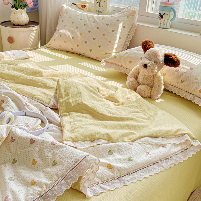 91家纺网 家纺一手货源 找家纺 繁花家居 2025新款云感棉镂空花边夏被四件套 镂空花边-心动