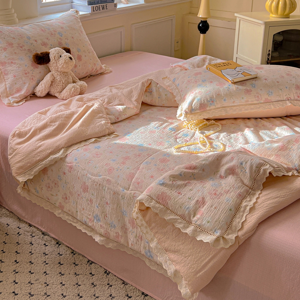 91家纺网 家纺一手货源 找家纺 繁花家居 2025新款云感棉镂空花边夏被四件套 镂空花边-花仙子