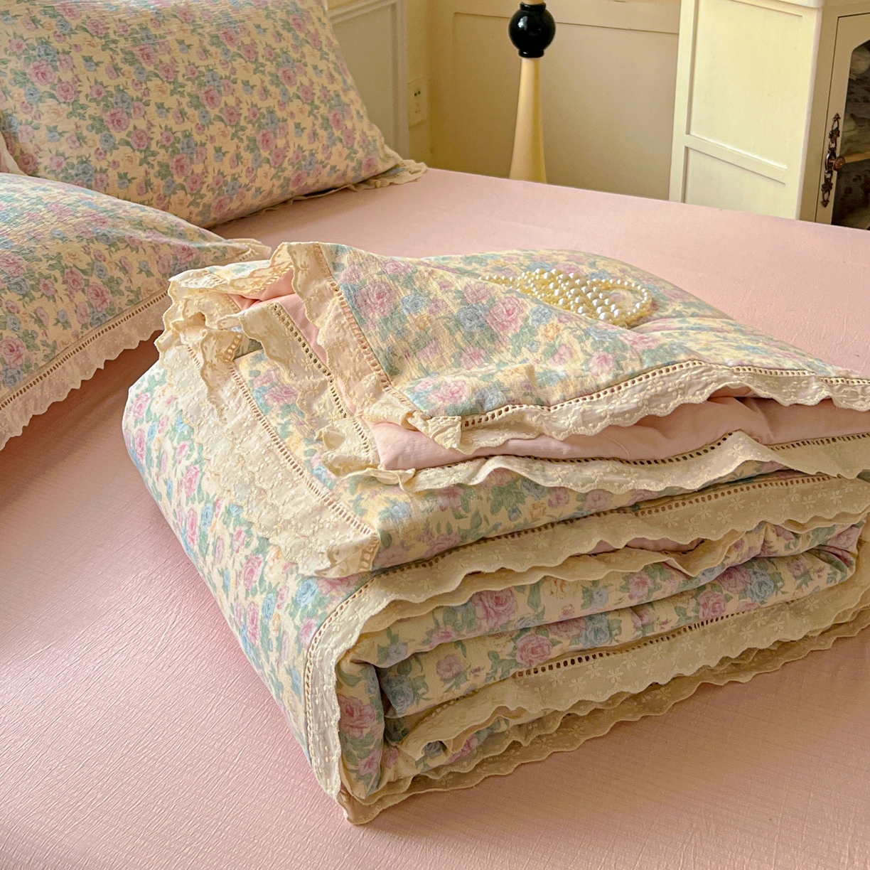 繁花家居 2025新款云感棉镂空花边夏被四件套 镂空花边-童话星岛