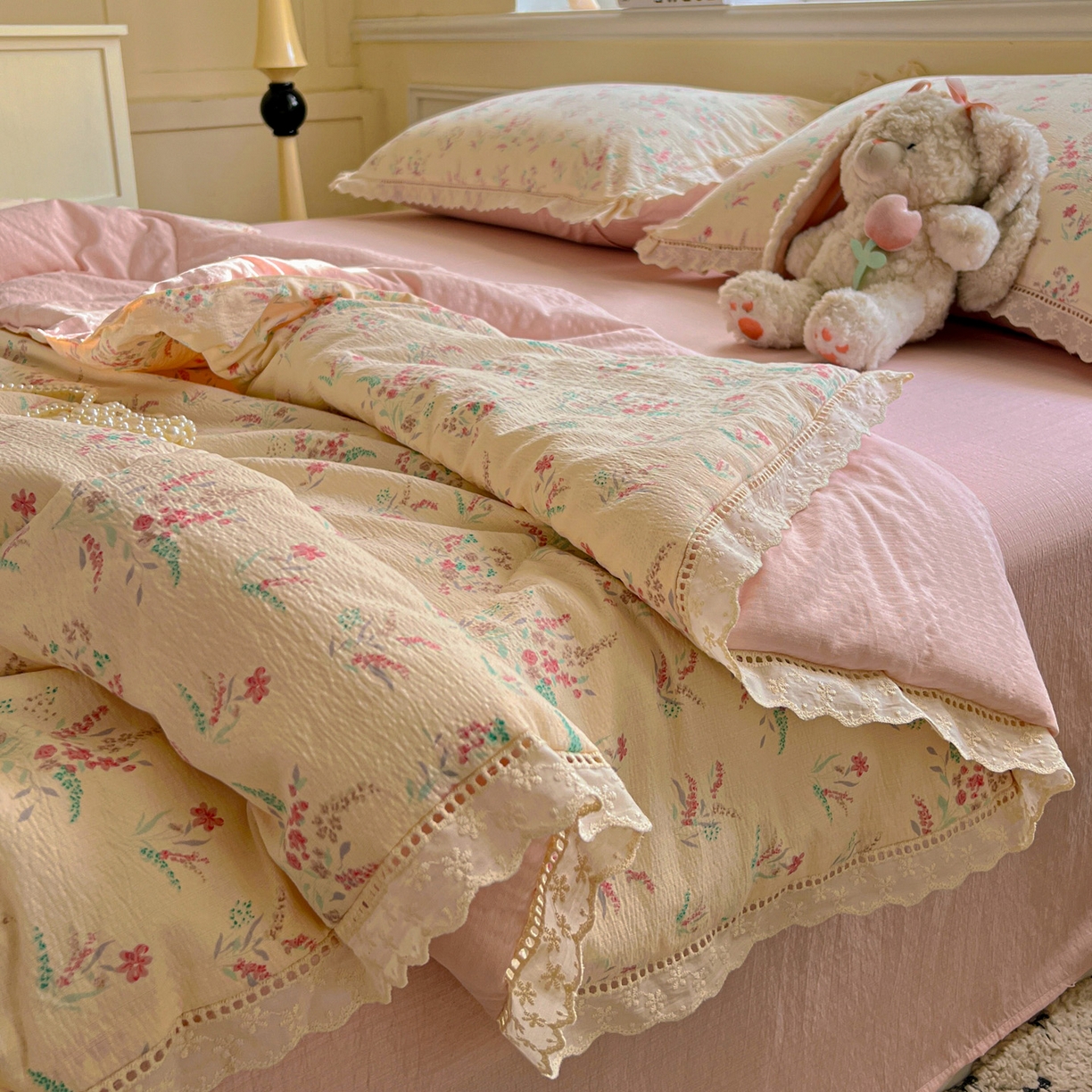 91家纺网 家纺一手货源 找家纺 （总）繁花家居 2025新款云感棉镂空花边夏被四件套