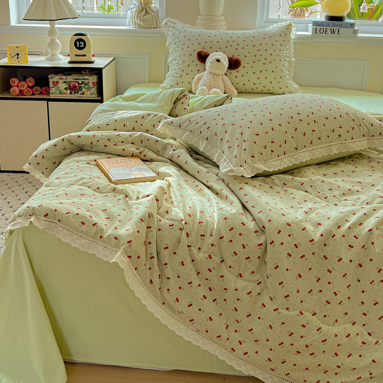 91家纺网 家纺一手货源 找家纺 繁花家居 2025新款云感棉镂空花边夏被四件套 镂空花边-绿樱子