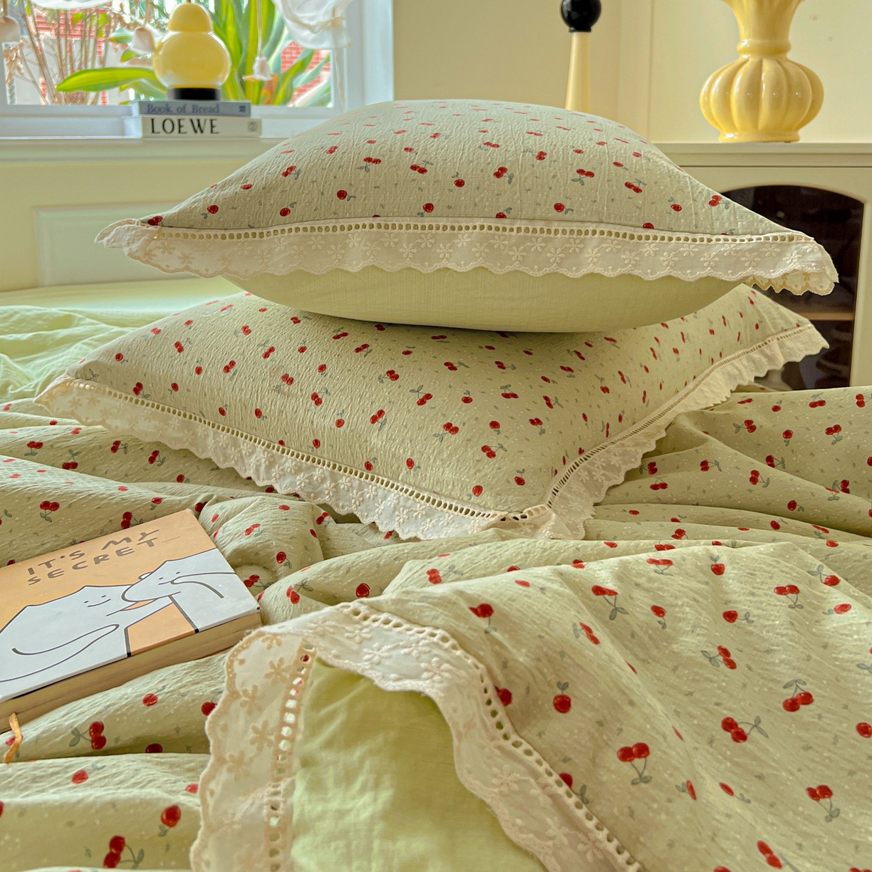 91家纺网 家纺一手货源 找家纺 繁花家居 2025新款云感棉镂空花边夏被四件套 镂空花边-绿樱子