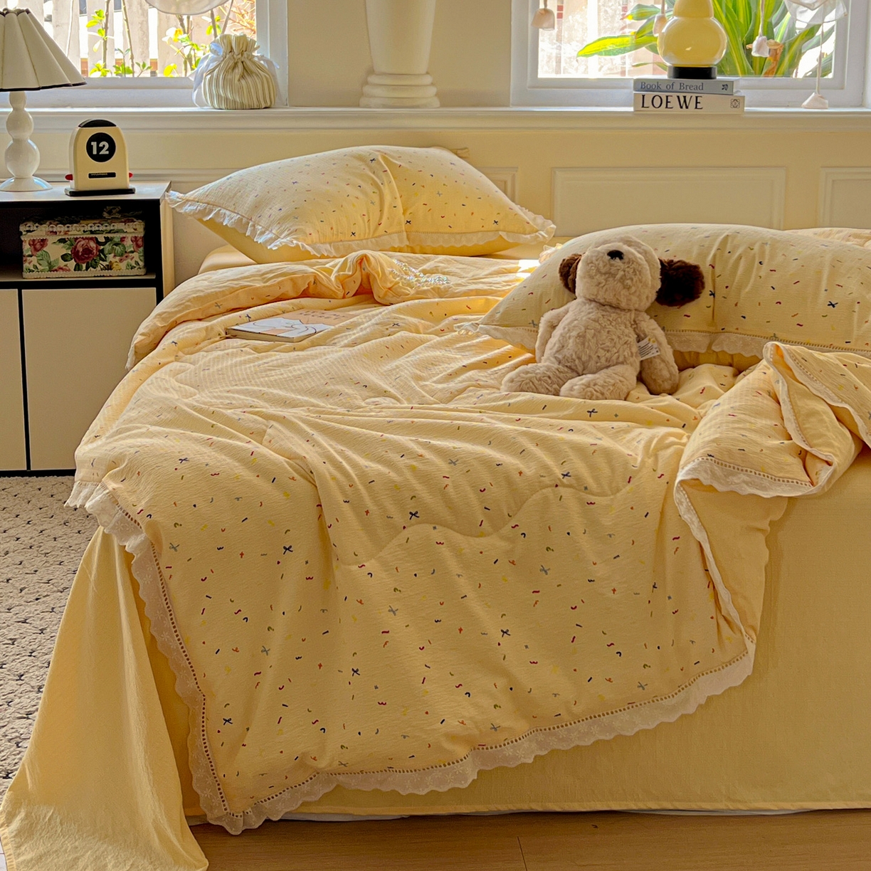 91家纺网 家纺一手货源 找家纺 繁花家居 2025新款云感棉镂空花边夏被四件套 镂空花边-奶酪碎