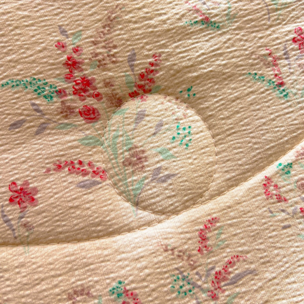 91家纺网 家纺一手货源 找家纺 繁花家居 2025新款云感棉镂空花边夏被四件套 镂空花边-奶昔甜糕