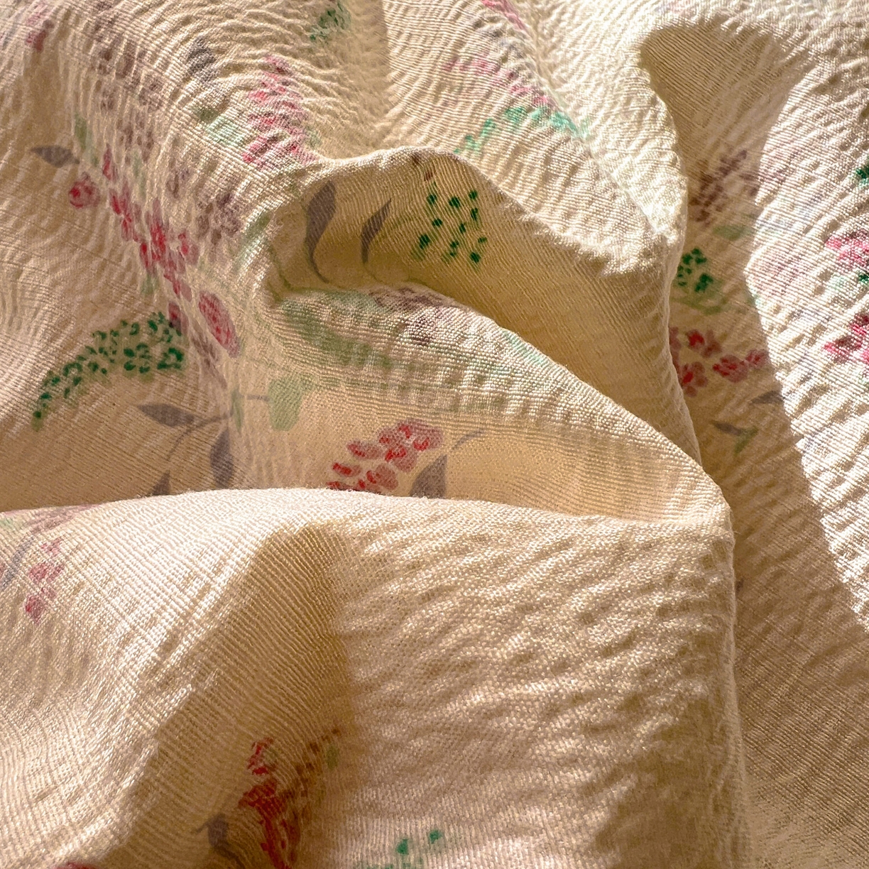 91家纺网 家纺一手货源 找家纺 繁花家居 2025新款云感棉镂空花边夏被四件套 镂空花边-奶昔甜糕