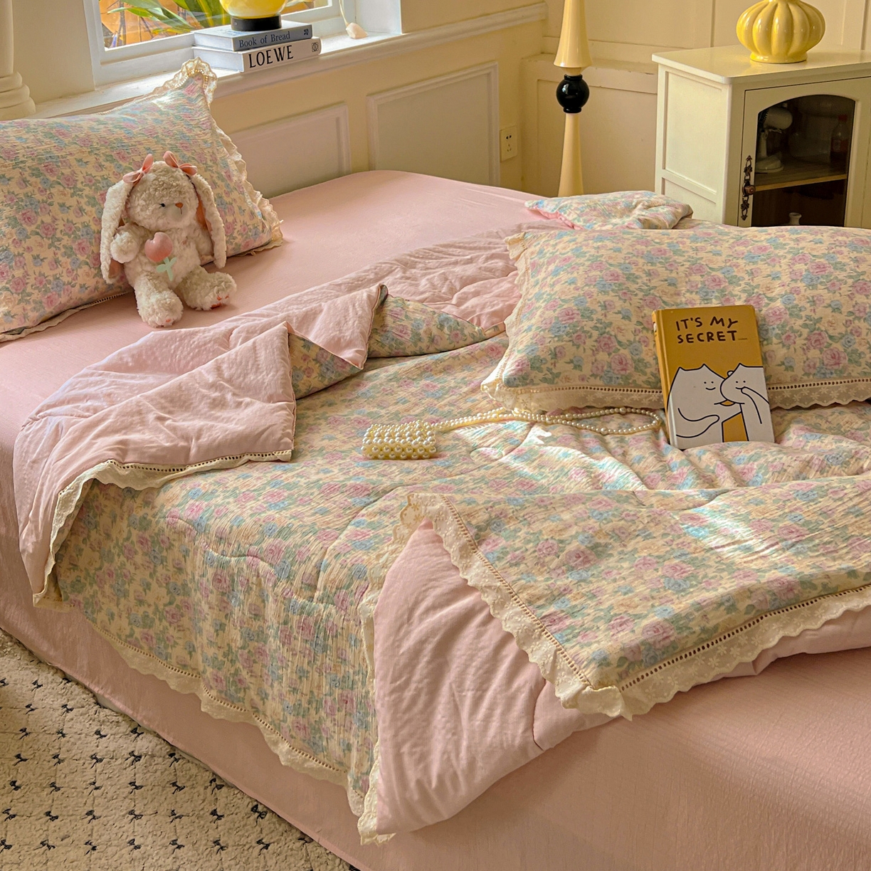 91家纺网 家纺一手货源 找家纺 繁花家居 2025新款云感棉镂空花边夏被四件套 镂空花边-童话星岛