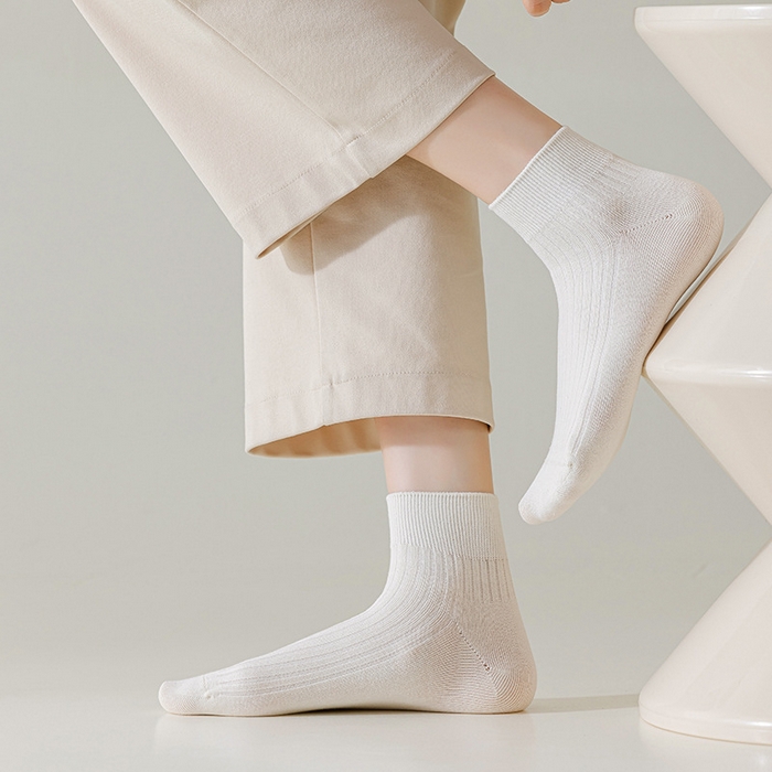91家纺网 家纺一手货源 找家纺 【女士纯色抽条短袜】日式无印女纯色抽条短袜良品棉质休闲运动袜子防臭抑菌吸汗短筒袜