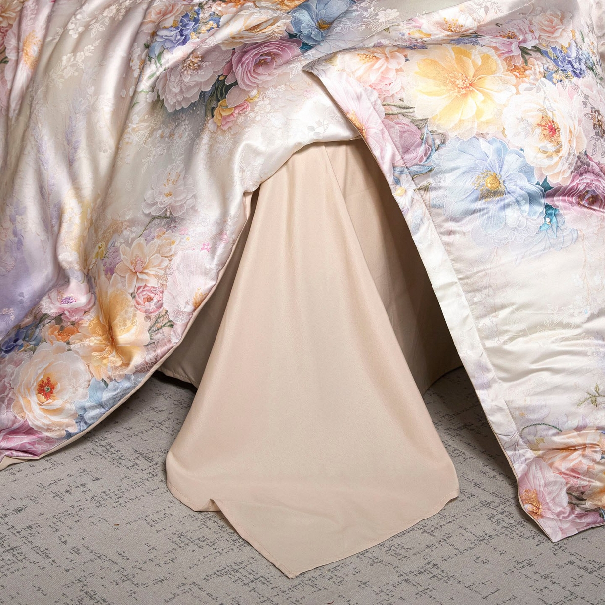 91家纺网 家纺一手货源 找家纺 莱欧纳家纺 2025新款轻奢提花印花四件套 初雪-米桔