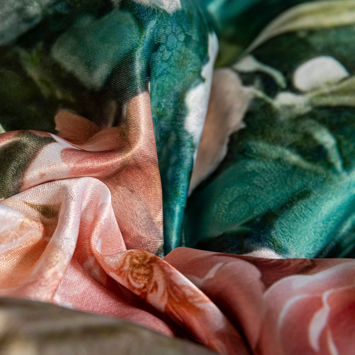 91家纺网 家纺一手货源 找家纺 莱欧纳家纺 2025新款轻奢提花印花四件套 卡夫迪