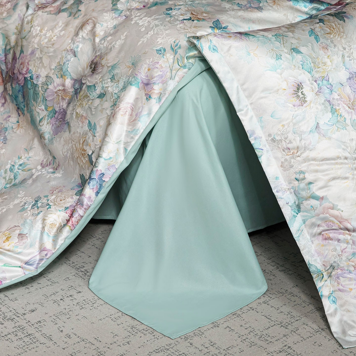 91家纺网 家纺一手货源 找家纺 莱欧纳家纺 2025新款轻奢提花印花四件套 梦澜-青