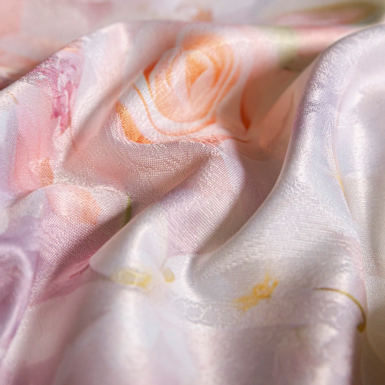 91家纺网 家纺一手货源 找家纺 莱欧纳家纺 2025新款轻奢提花印花四件套 雅典娜-粉