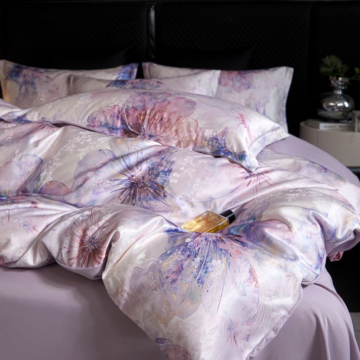 91家纺网 家纺一手货源 找家纺 莱欧纳家纺 2025新款轻奢提花印花四件套 印象-紫