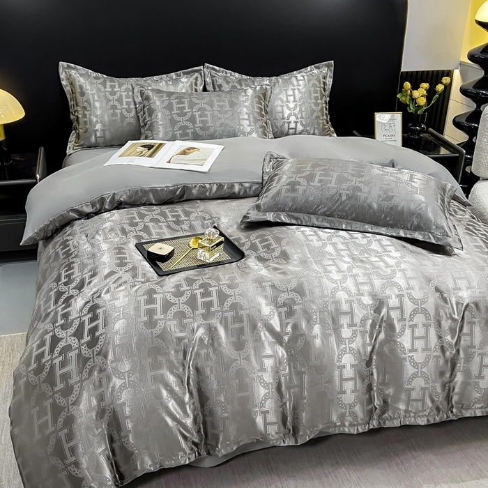 91家纺网 家纺一手货源 找家纺 莱欧纳家纺 2025新款轻奢欧式提花四件套 繁花-高级灰