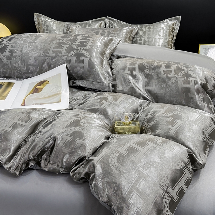 91家纺网 家纺一手货源 找家纺 莱欧纳家纺 2025新款轻奢欧式提花四件套 繁花-高级灰