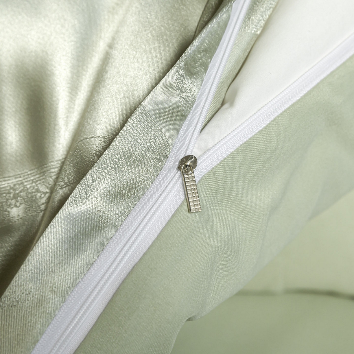 91家纺网 家纺一手货源 找家纺 莱欧纳家纺 2025新款轻奢欧式提花四件套 唯美品范