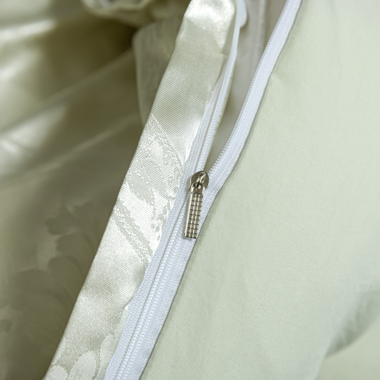 91家纺网 家纺一手货源 找家纺 莱欧纳家纺 2025新款轻奢欧式提花四件套 小洛可可