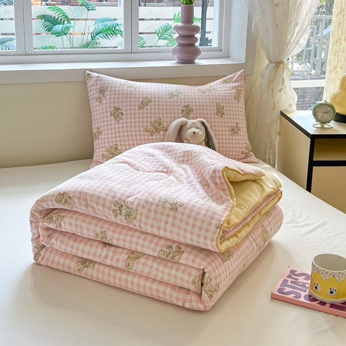 91家纺网 家纺一手货源 找家纺 （总）贝扬思 2025新款水洗邹邹纱夏被